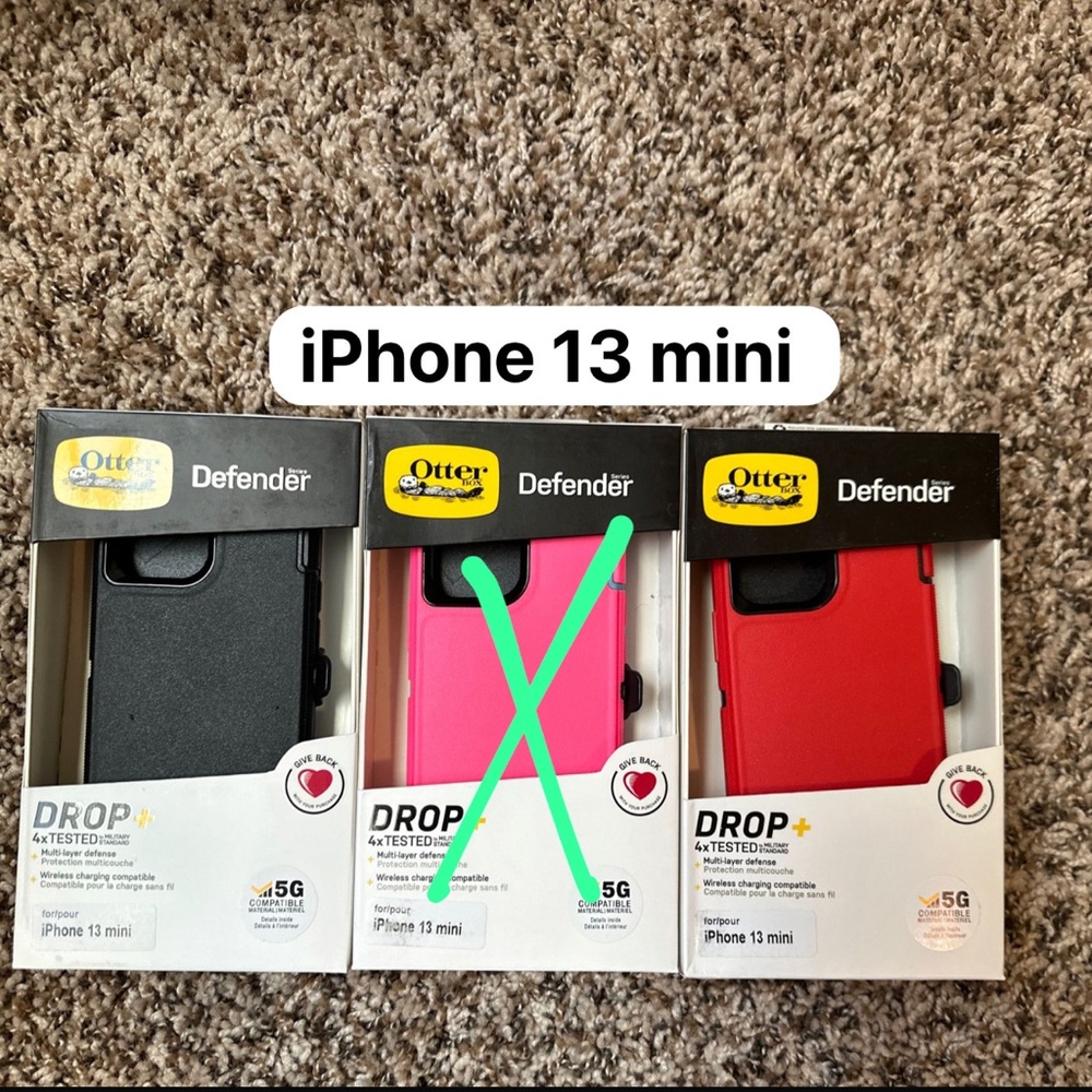 iPhone 13 mini - Otterbox defender phone case